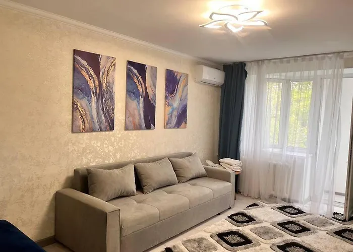 2-Х Комнатная Квартира В Центре